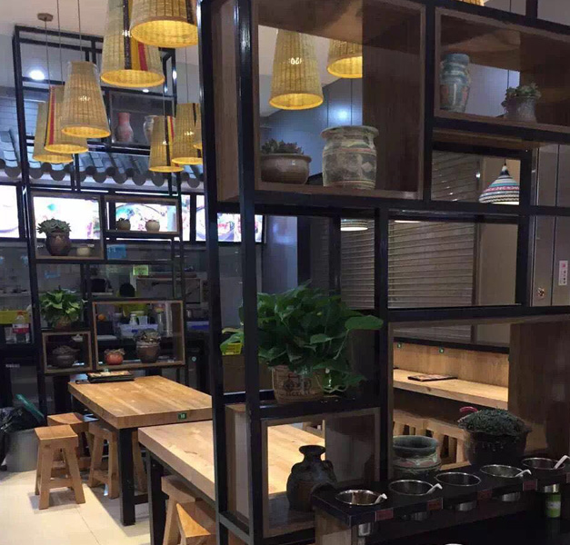 美爾家藤藝吊燈實(shí)拍圖